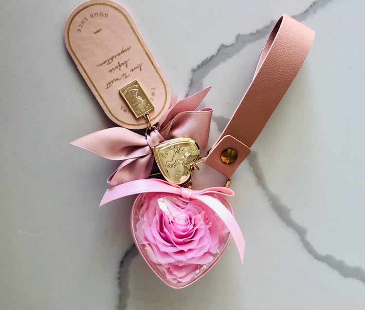 Acrylic Preserved Rose Keyring - Everlasting Blooms Vic