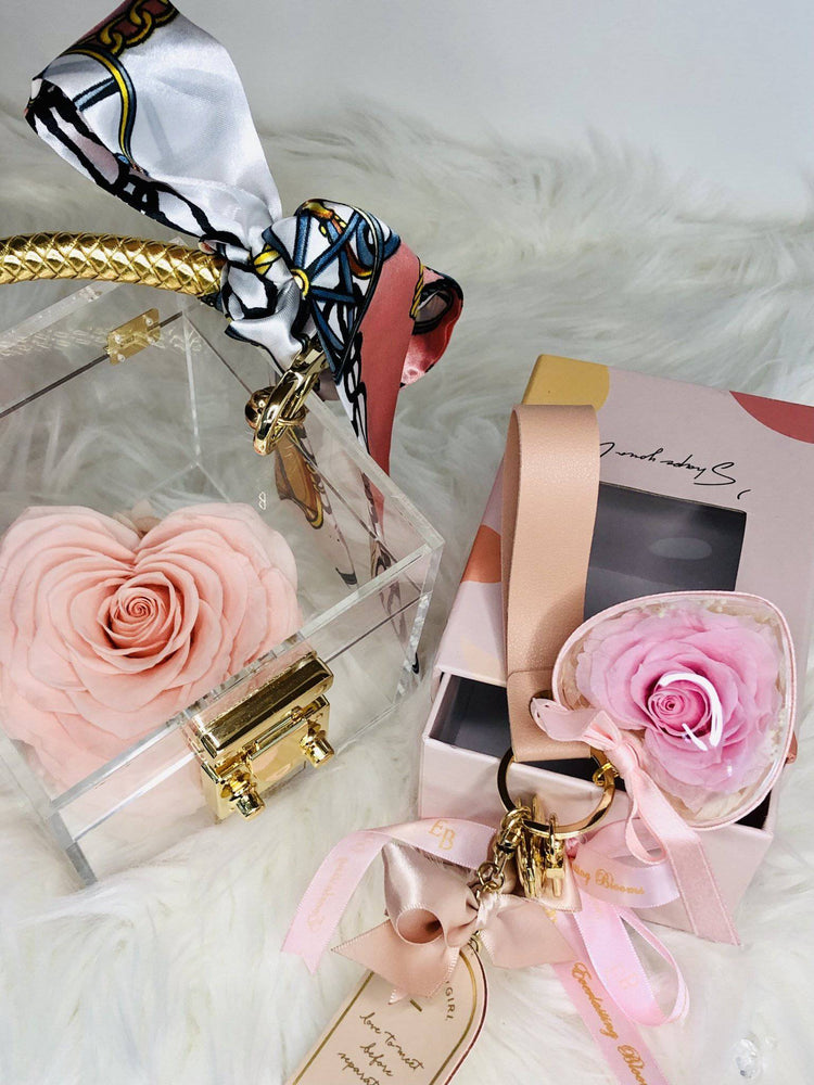 MON COEUR EVERLASTING ROSE BUNDLE PACK.