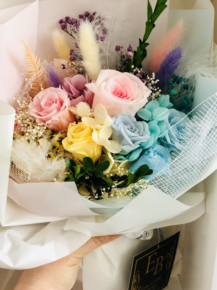 La Fleur I Floral Bouquet.